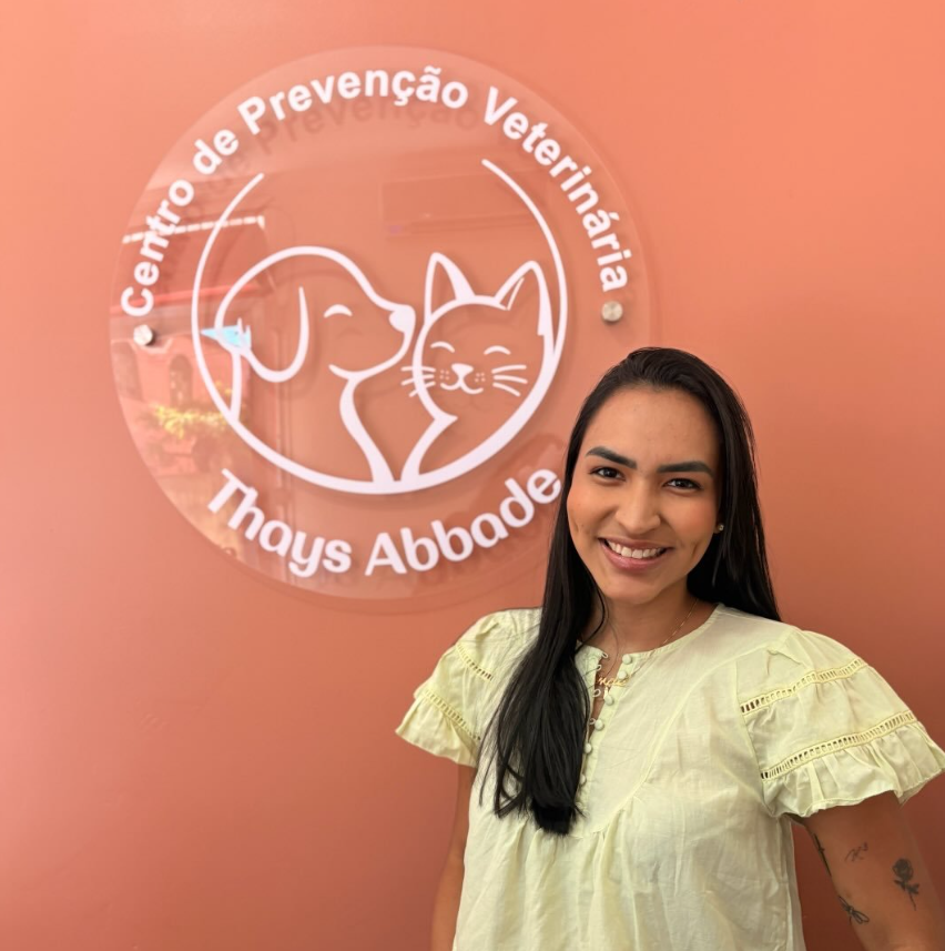 Dra. Thays Abbade